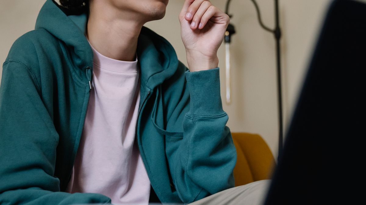 聚鑫汇app注册|暗潮与星火：论情感博弈中的叙事张力